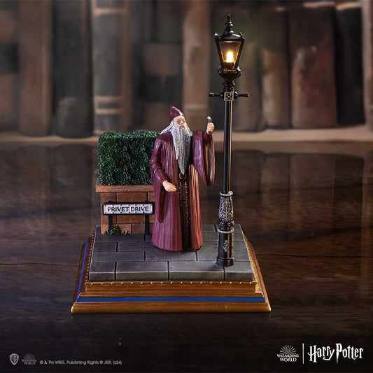 Privet Drive Light Up Figurine